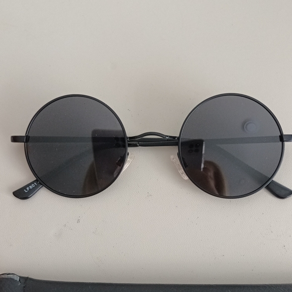 Bolero Black polarized round - Picture 2 of 3